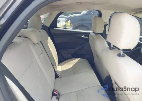 2016 Ford Focus Se из США, поврежденный, VIN 1FADP3F24GL223955